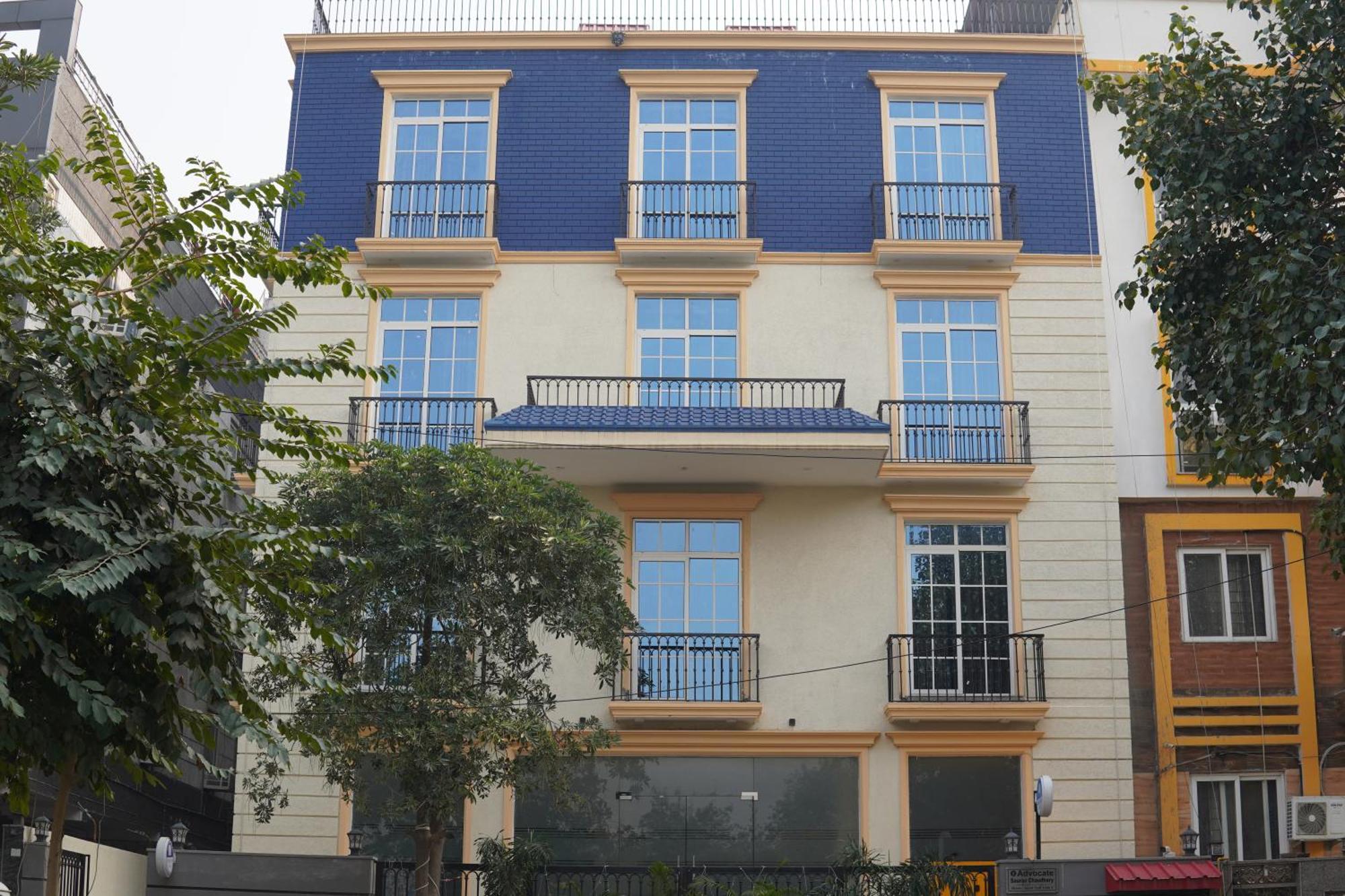 The Blue Vista Hotel Greater Noida Exterior foto